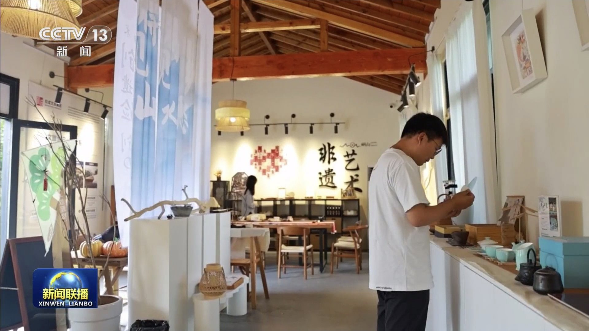要构建新型城乡关系